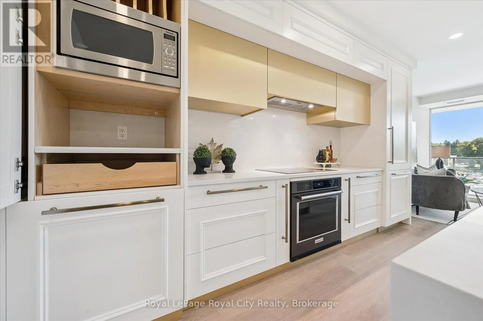 324 - 6523 WELLINGTON ROAD 7 ROAD, #324