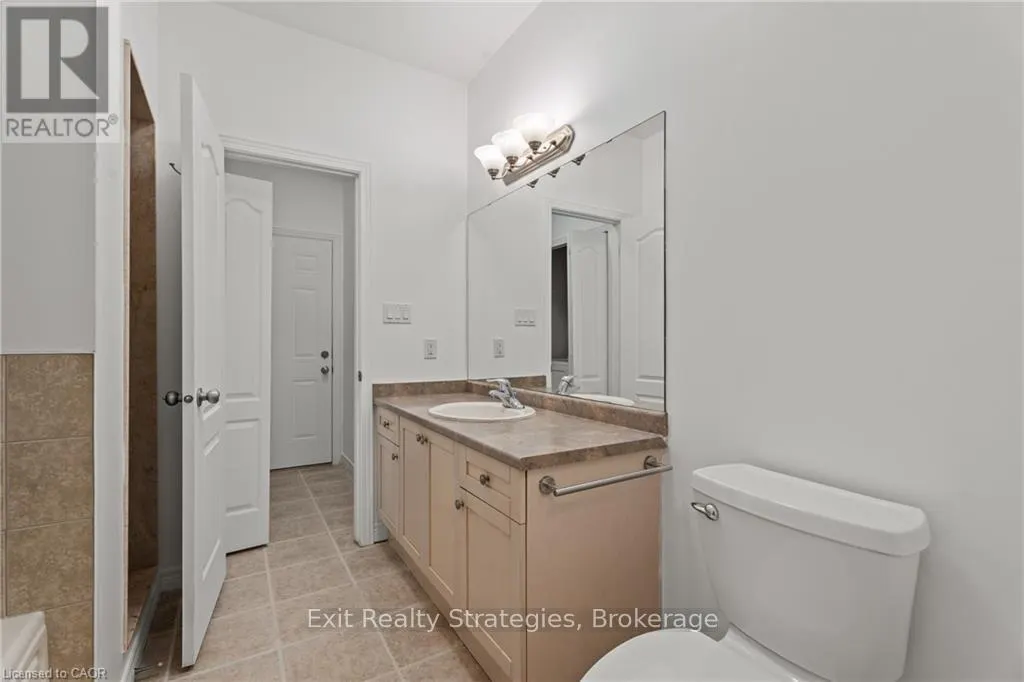39 - 68 HALLMARK TRAIL E, #39