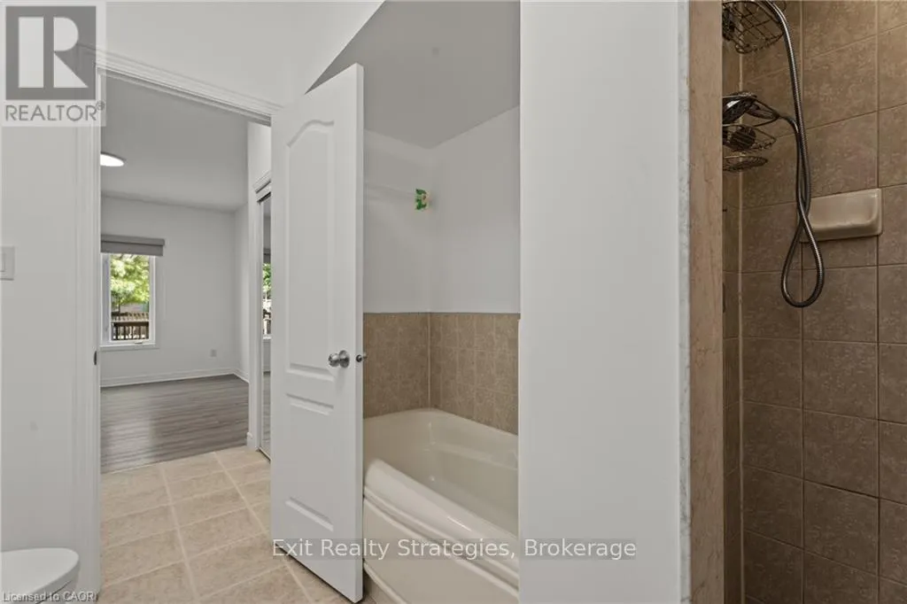 39 - 68 HALLMARK TRAIL E, #39