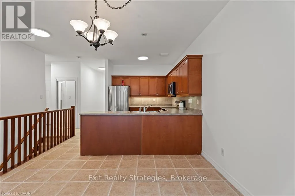 39 - 68 HALLMARK TRAIL E, #39