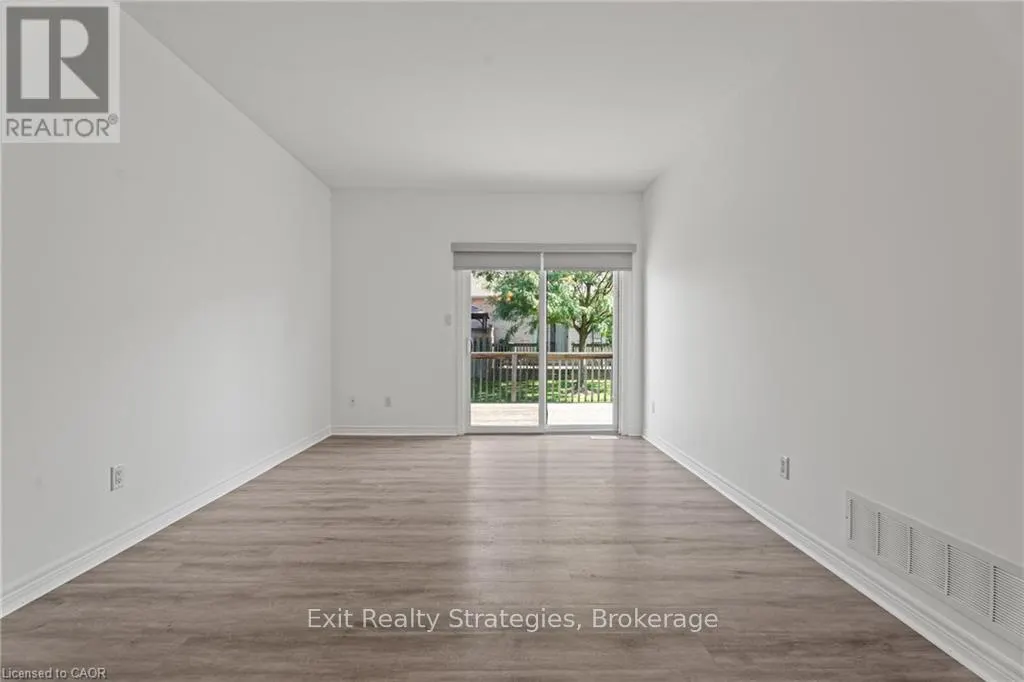 39 - 68 HALLMARK TRAIL E, #39
