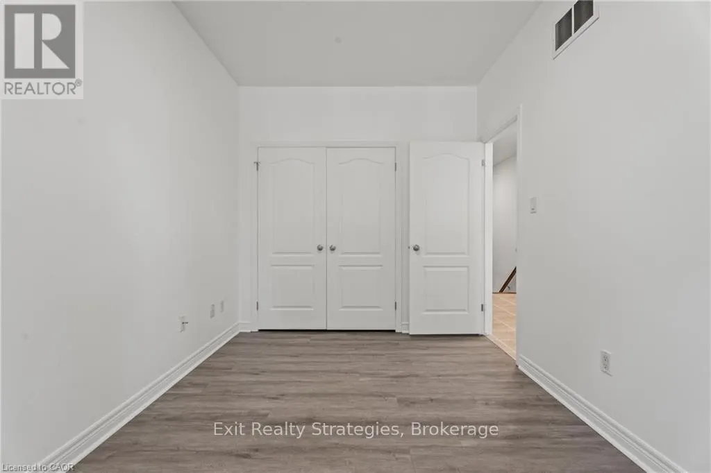 39 - 68 HALLMARK TRAIL E, #39