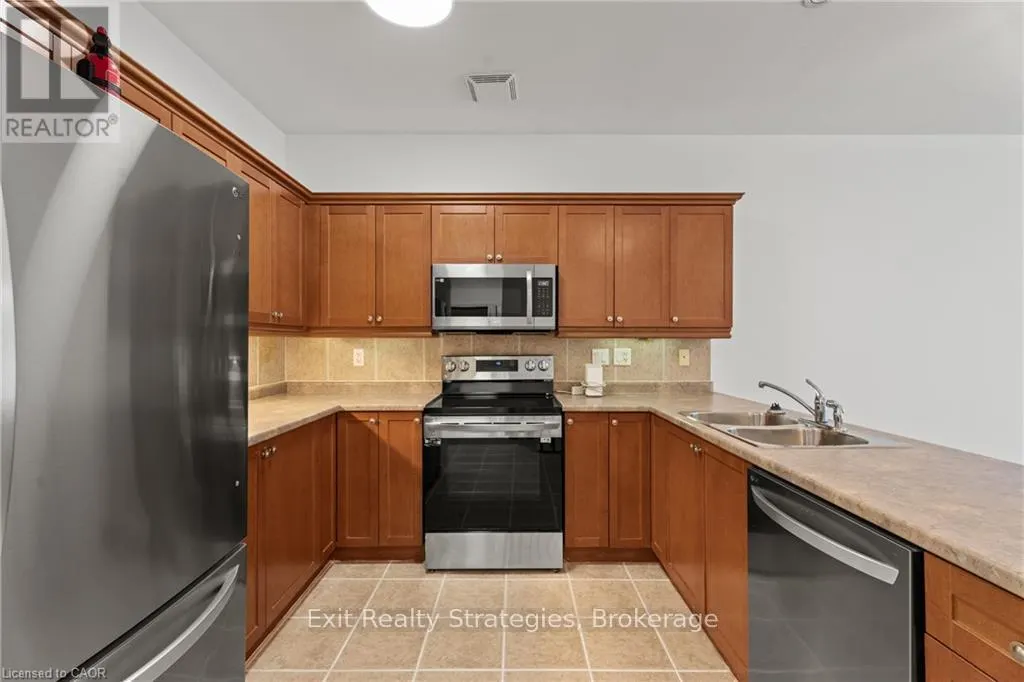 39 - 68 HALLMARK TRAIL E, #39
