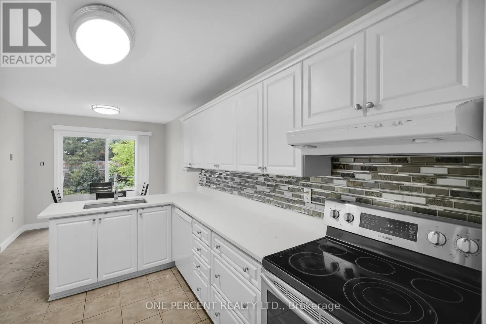 28 CHICKASAW CRESCENT