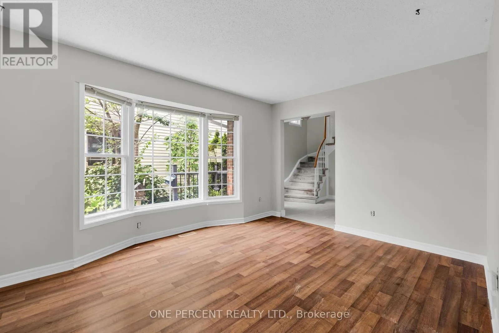 28 CHICKASAW CRESCENT