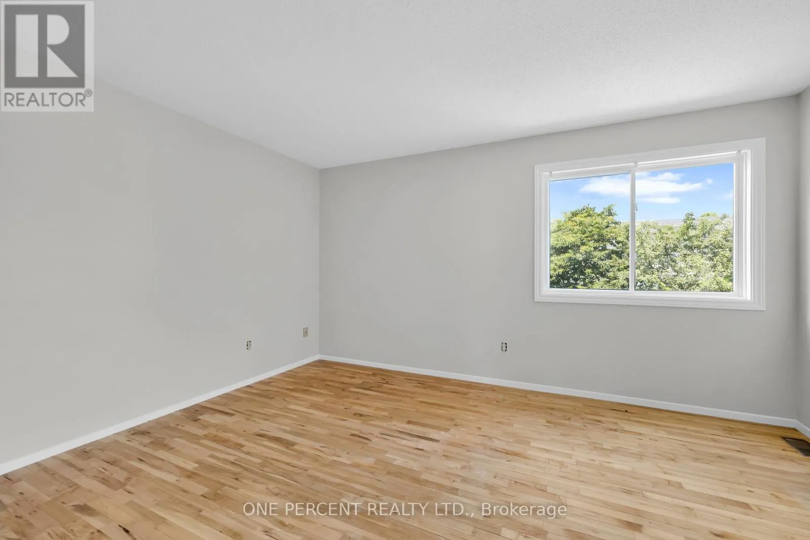 28 CHICKASAW CRESCENT
