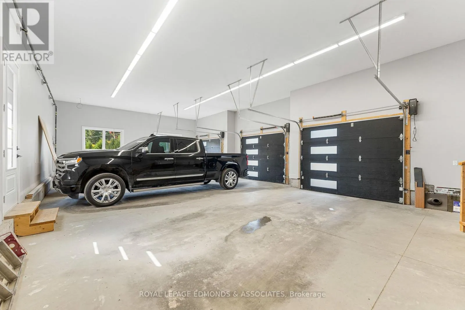 231 FINNERTY ROAD
