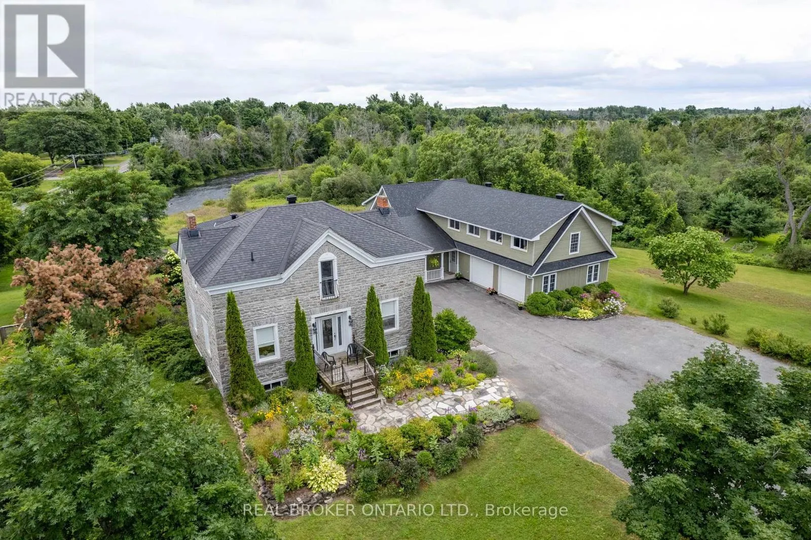 2486 COUNTY RD 18 CONCESSION