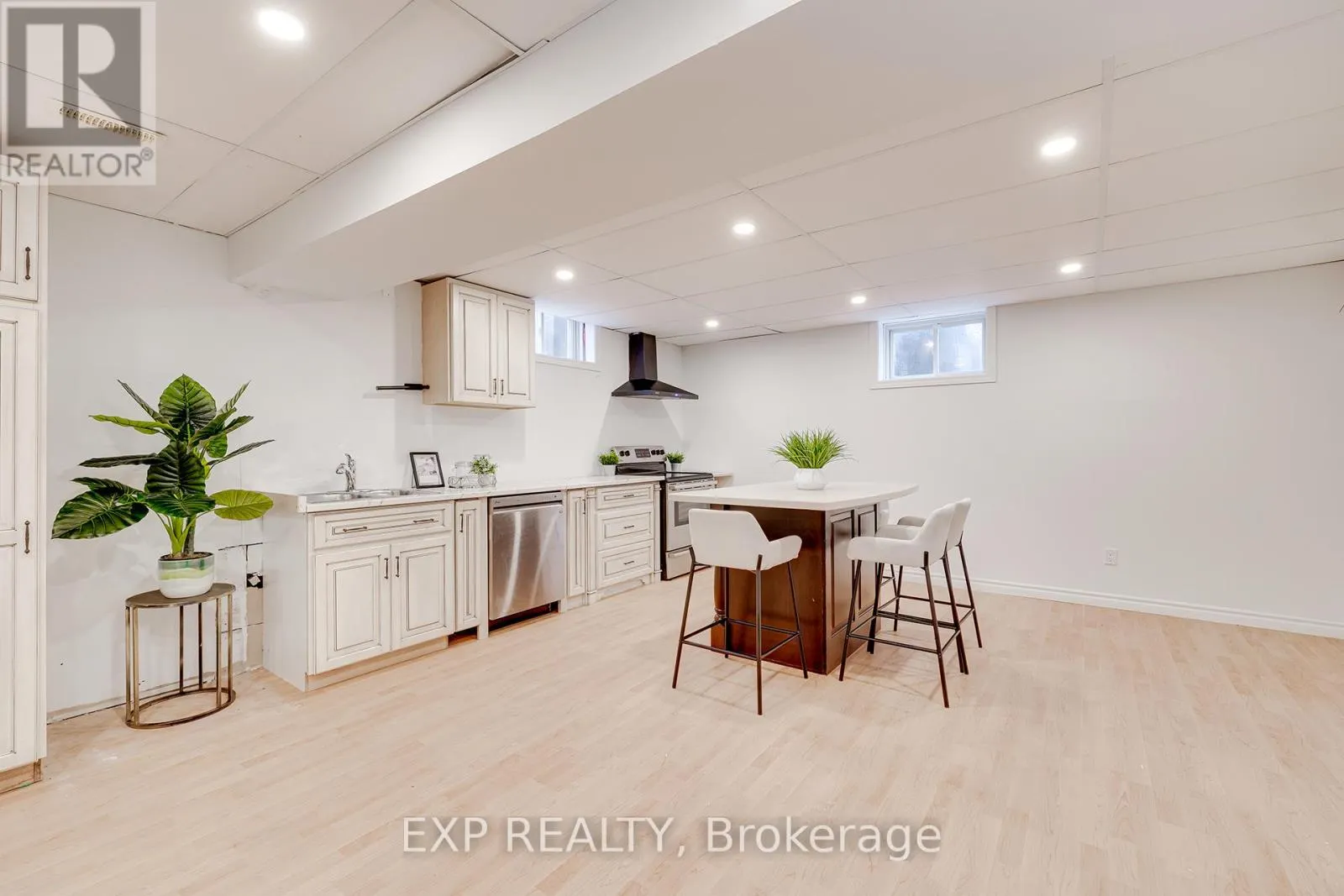 44 PENTLAND ROAD