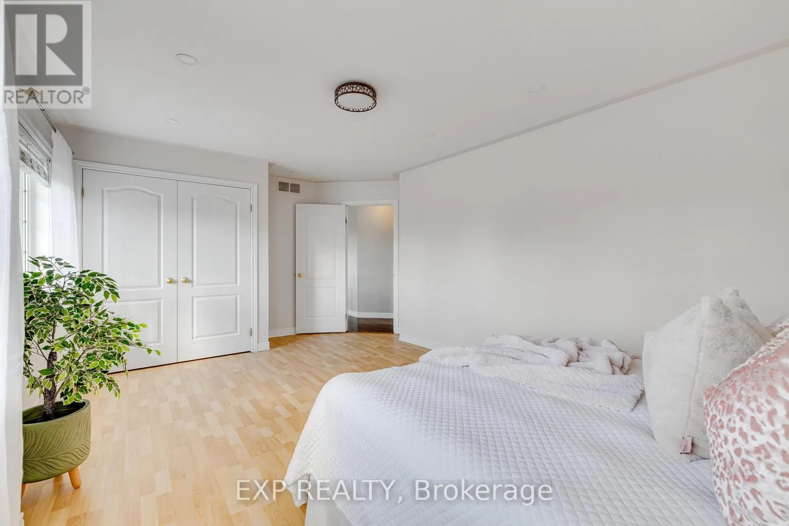 44 PENTLAND ROAD