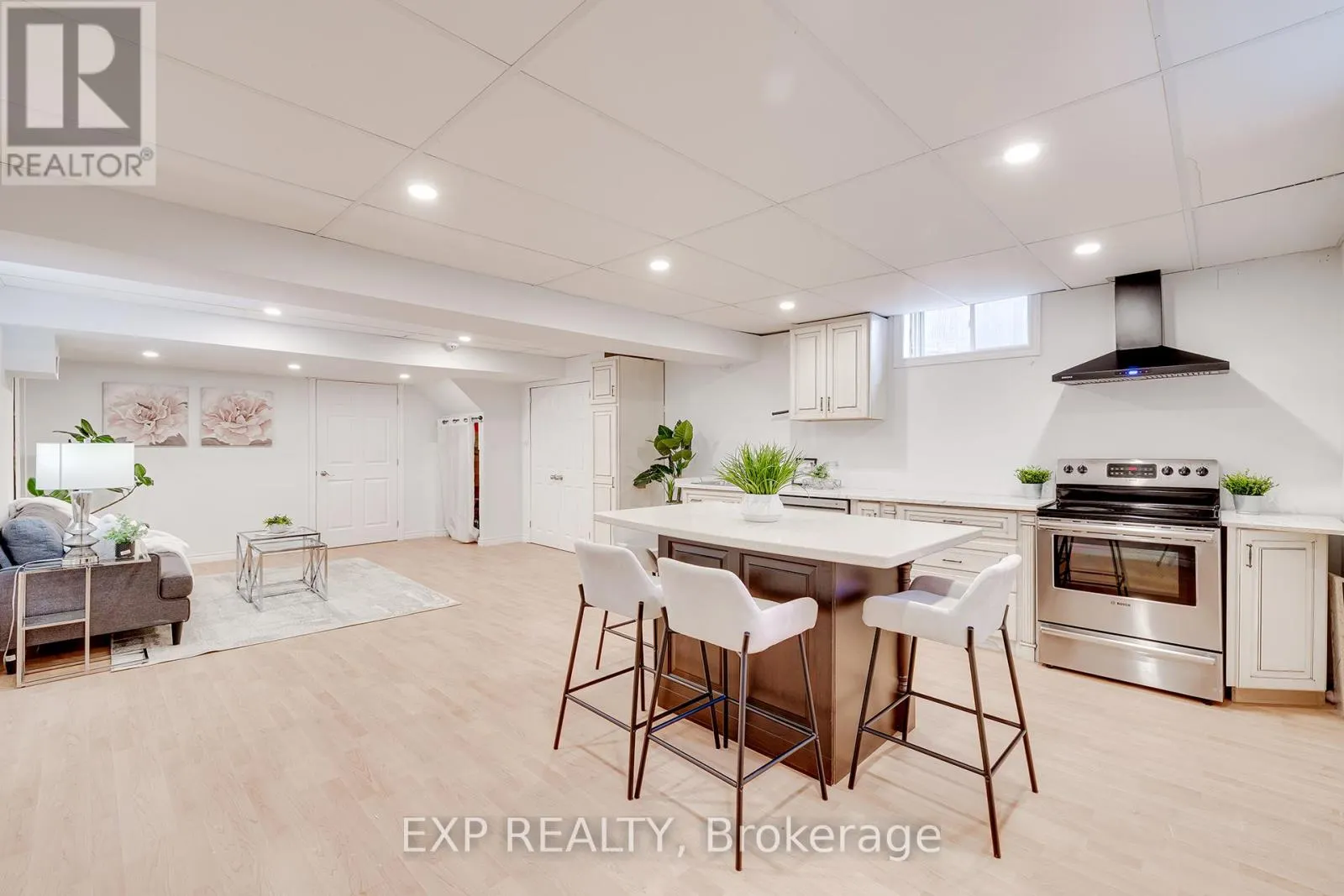 44 PENTLAND ROAD
