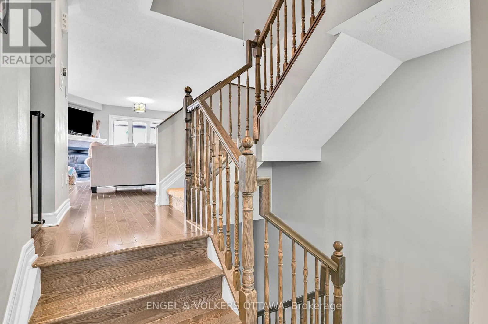 123 WATERFERN WAY