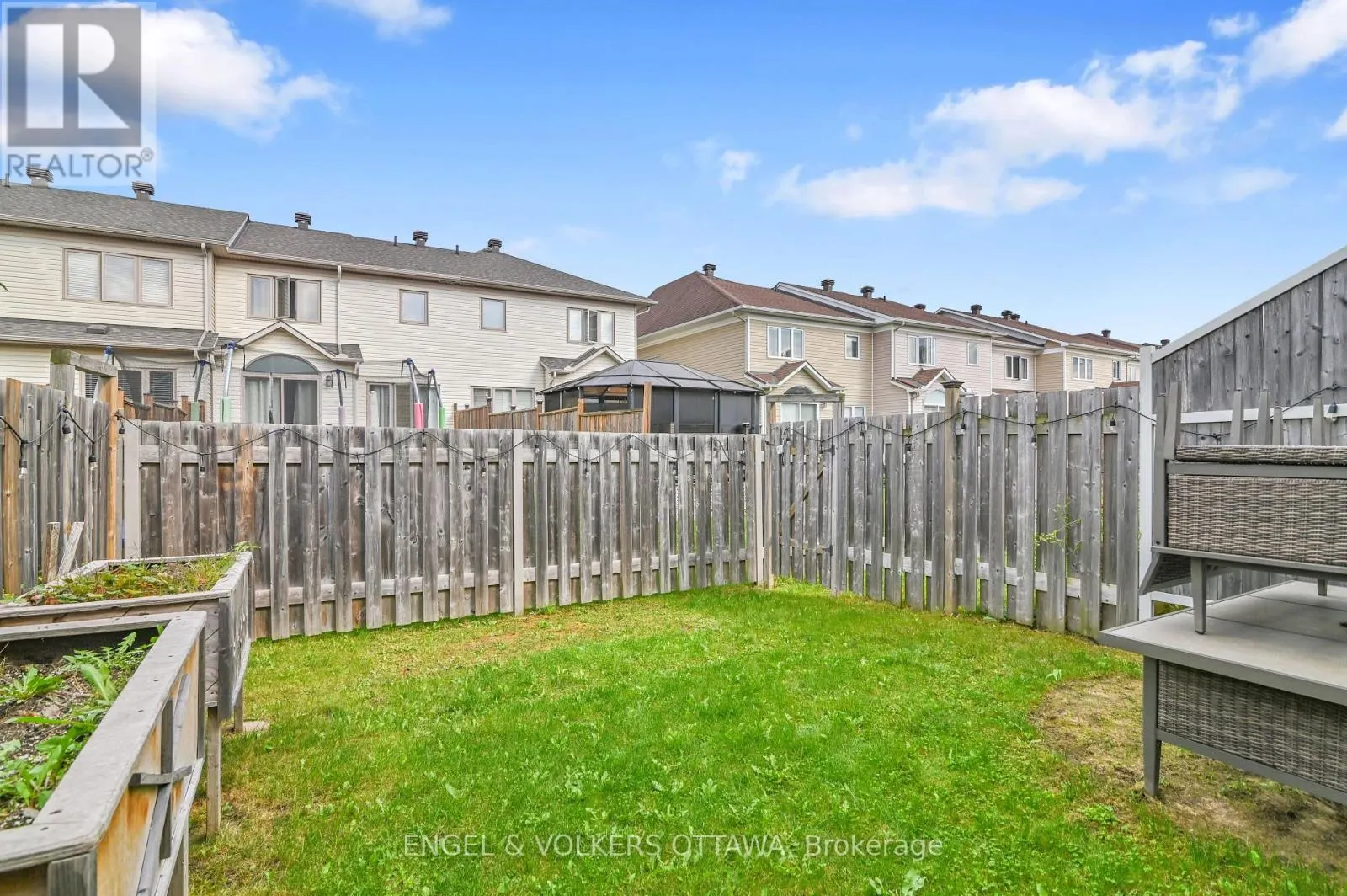 123 WATERFERN WAY