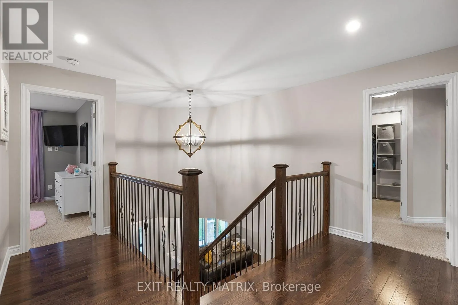 301 COLMAR STREET