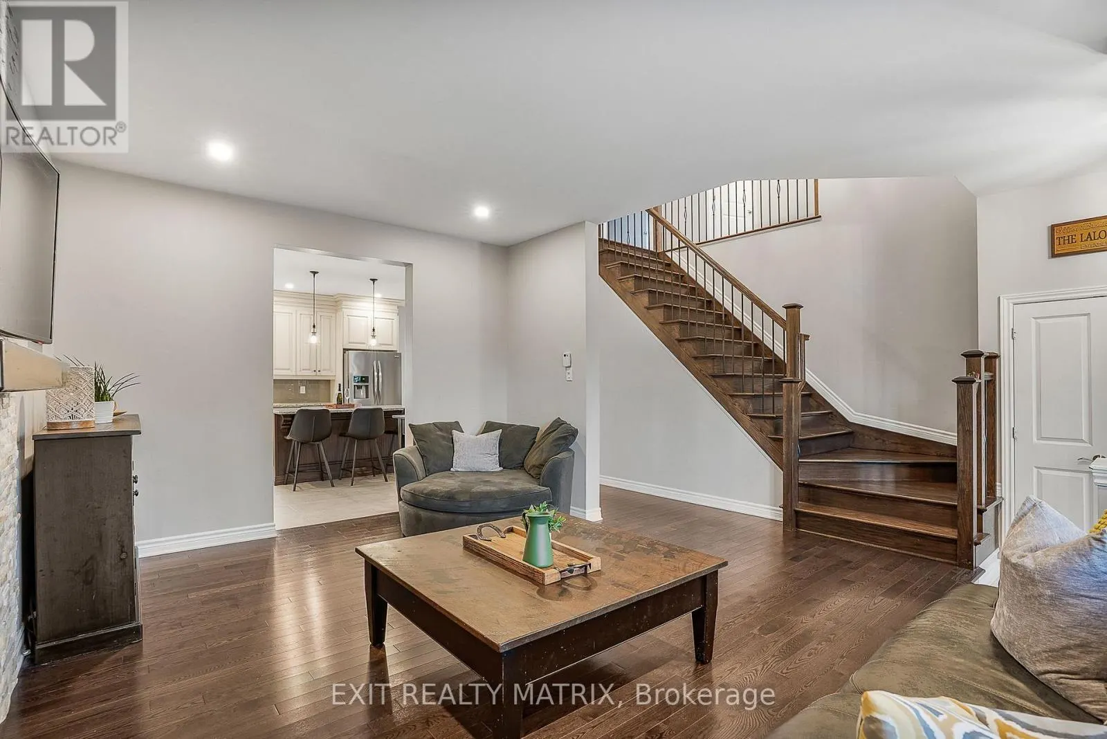 301 COLMAR STREET
