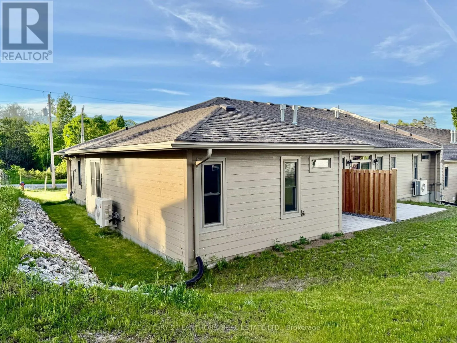 75 SEYMOUR STREET W