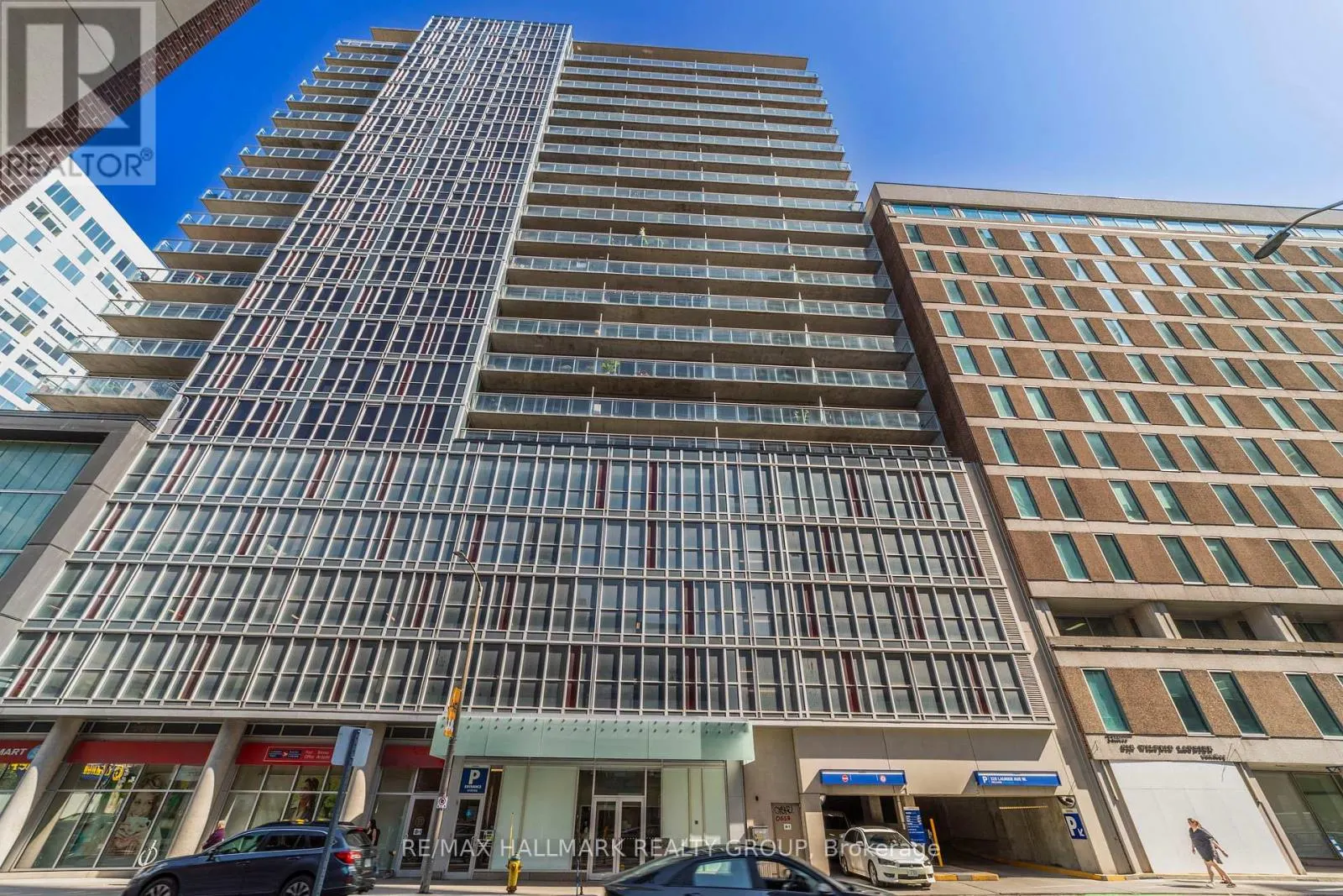 1907 - 324 LAURIER AVENUE