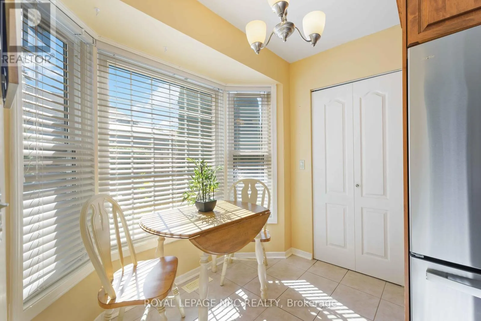 4092 PLUM TREE COURT