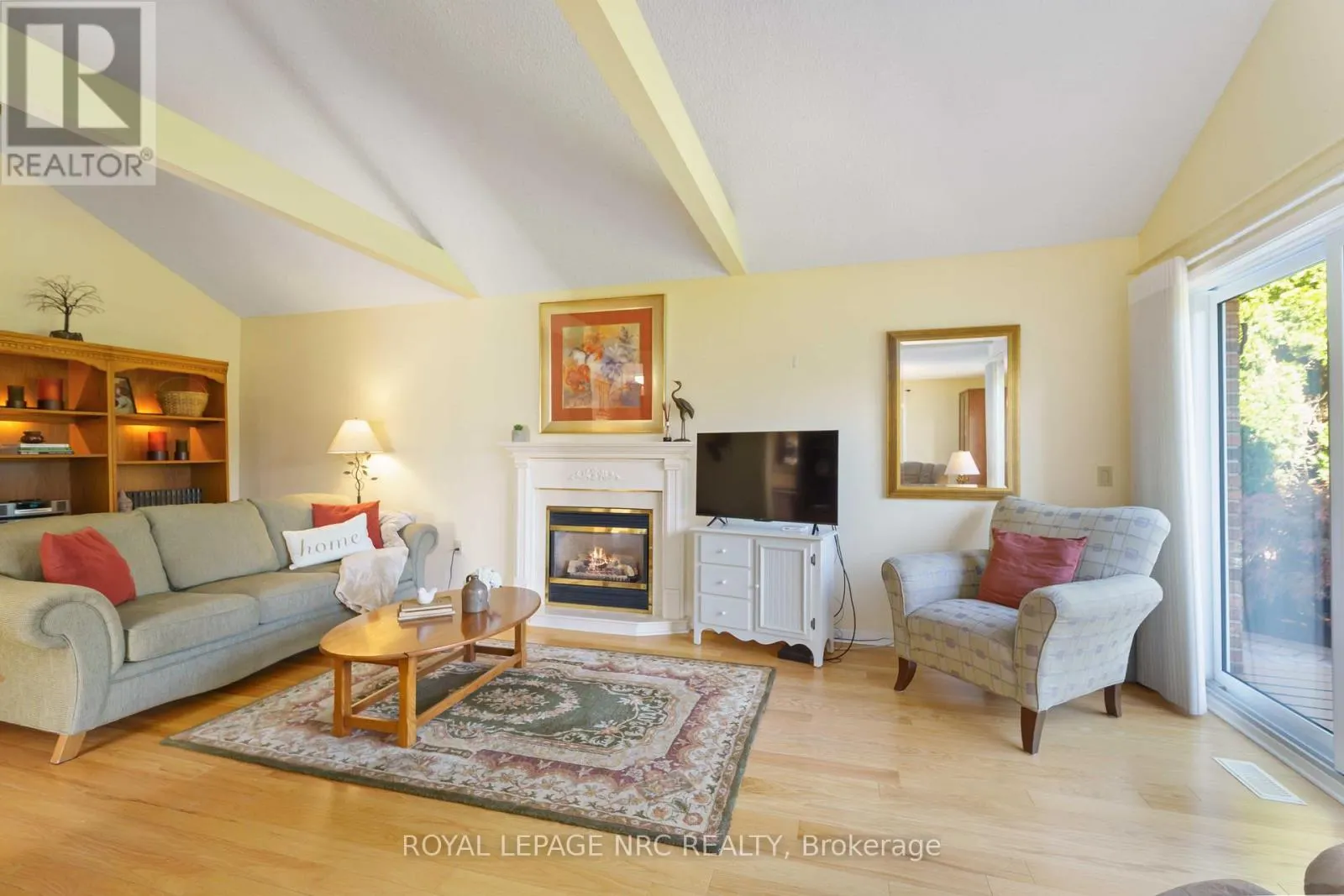 4092 PLUM TREE COURT