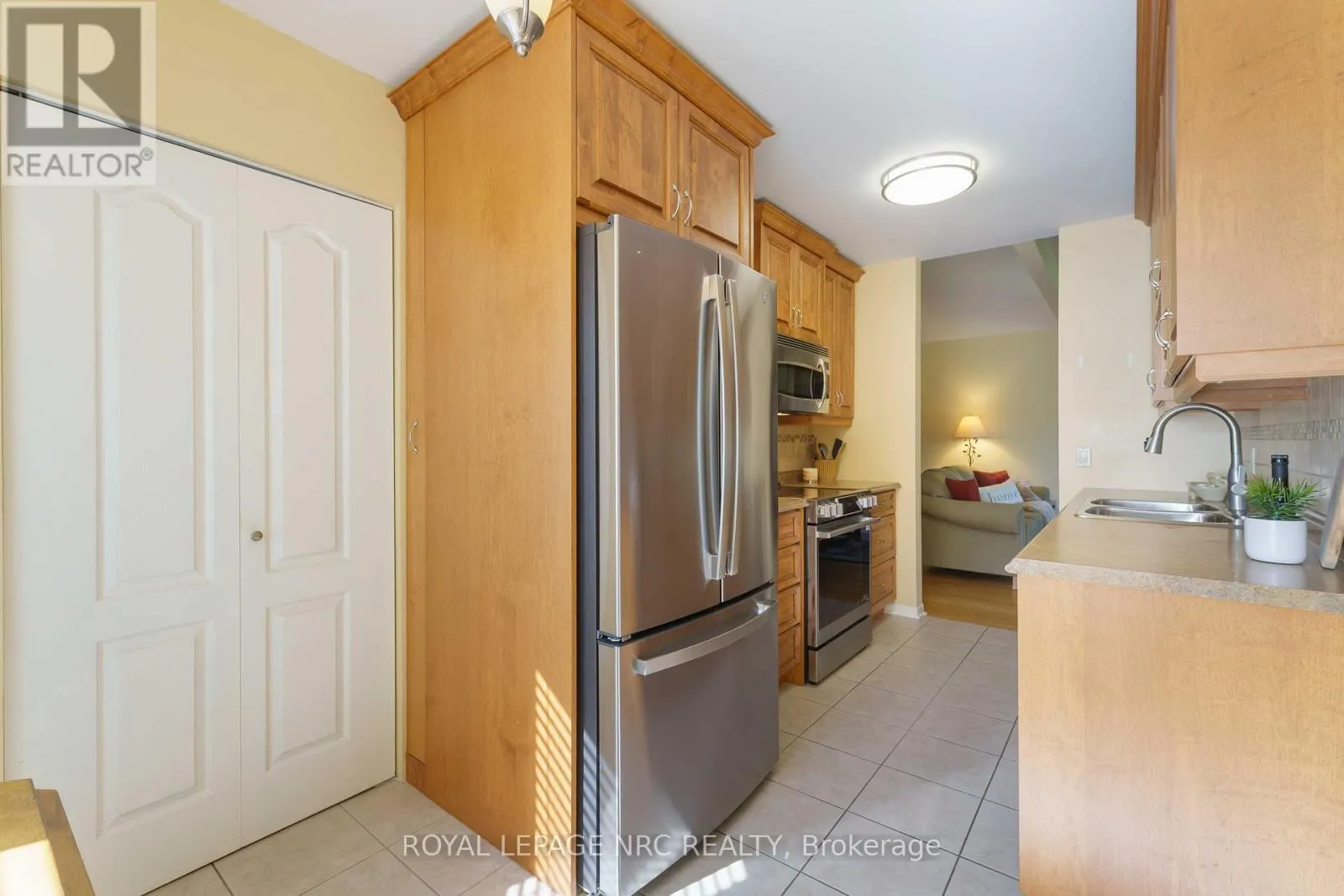 4092 PLUM TREE COURT