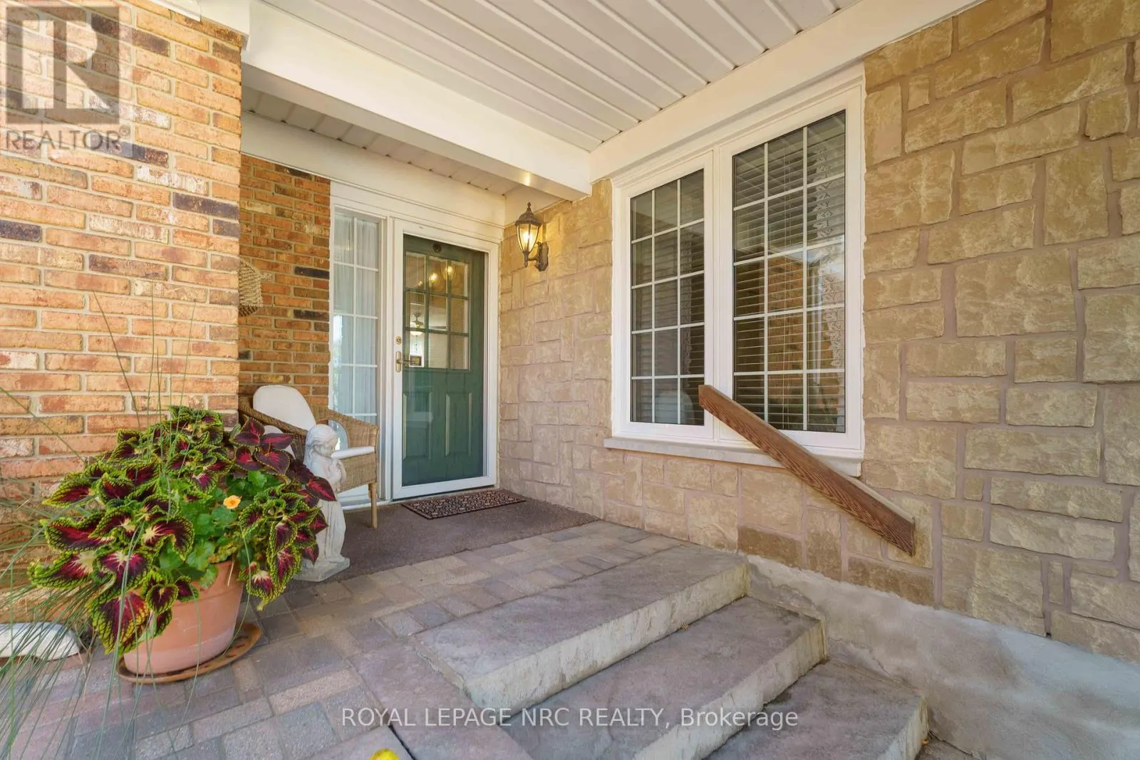4092 PLUM TREE COURT