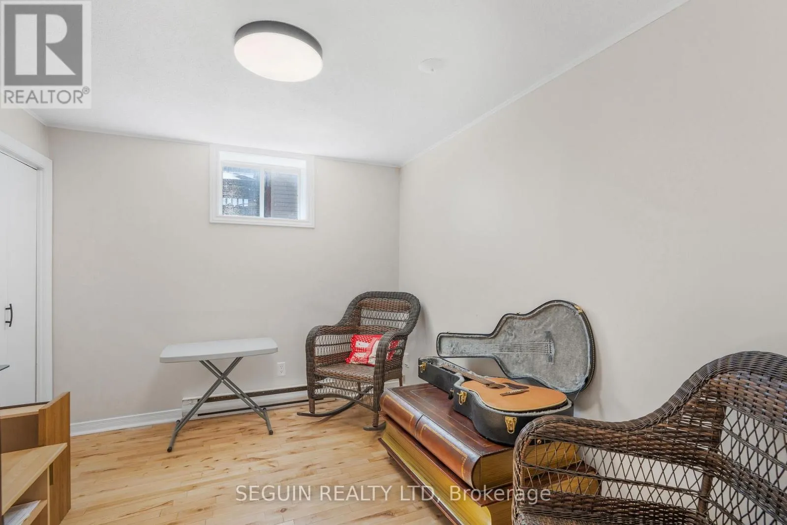 301-303 CHAMBERLAIN STREET