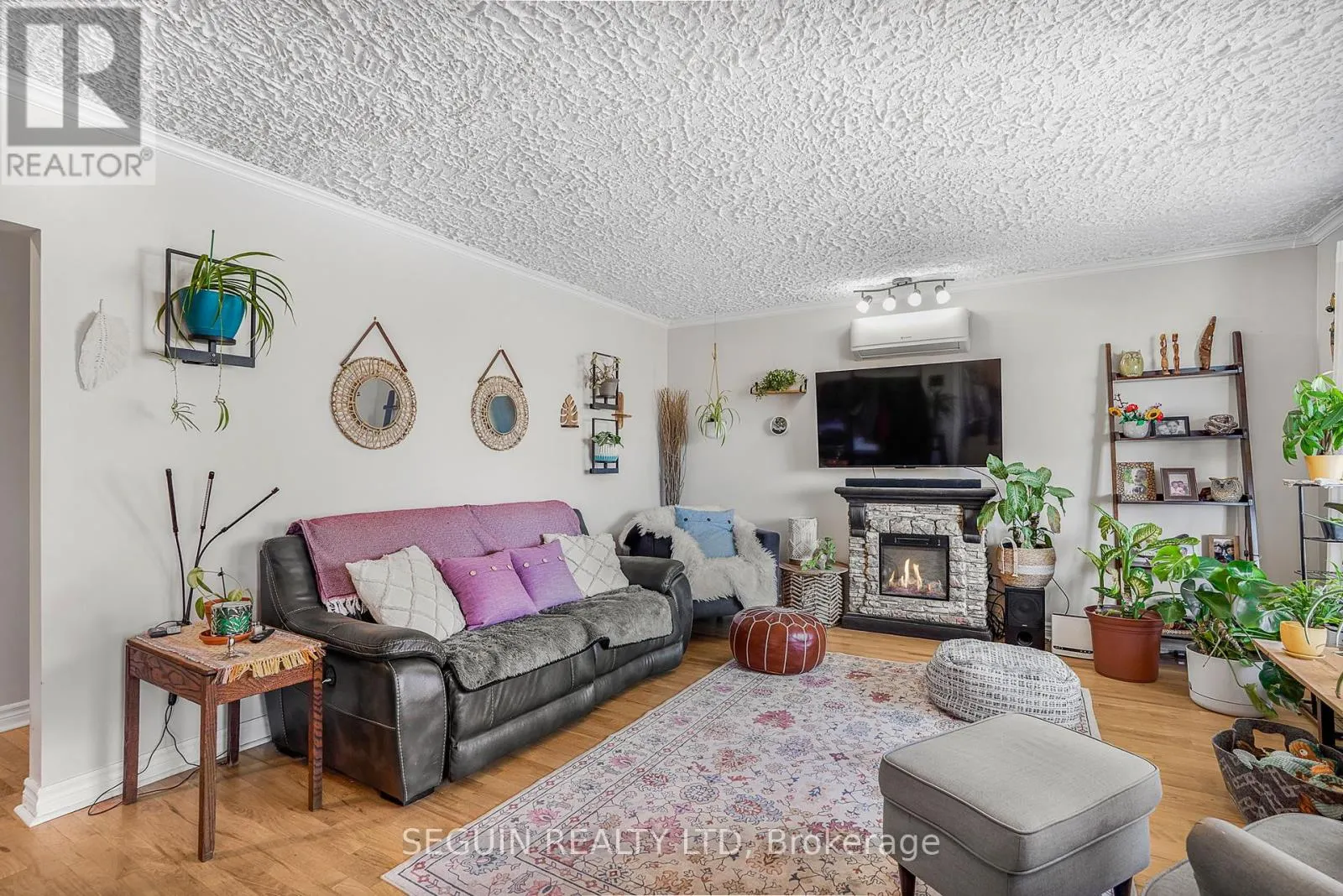 301-303 CHAMBERLAIN STREET