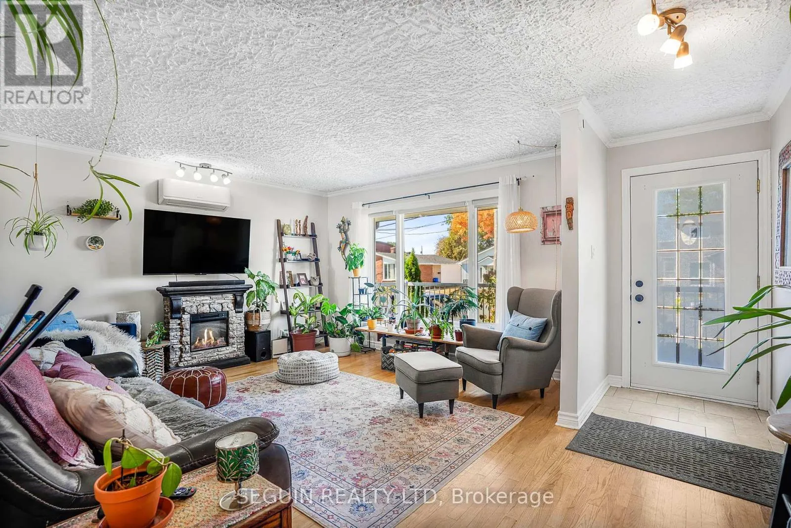 301-303 CHAMBERLAIN STREET