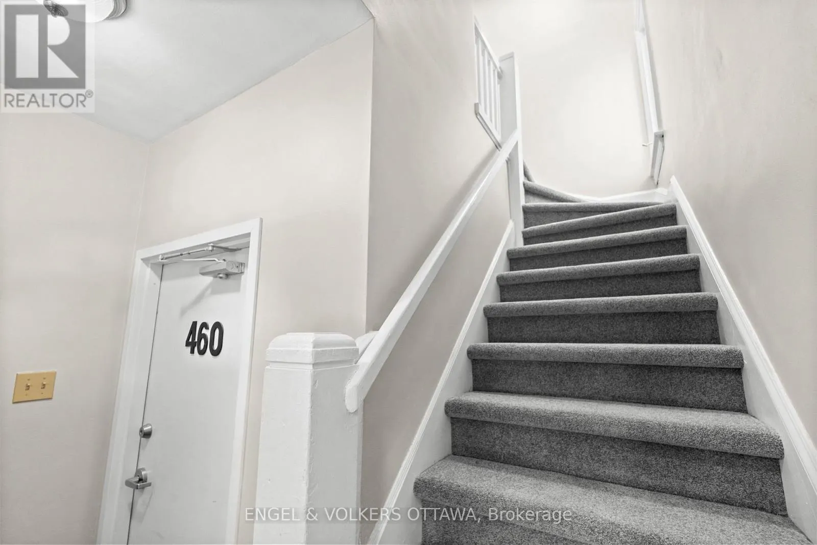 460 HOLLAND AVENUE