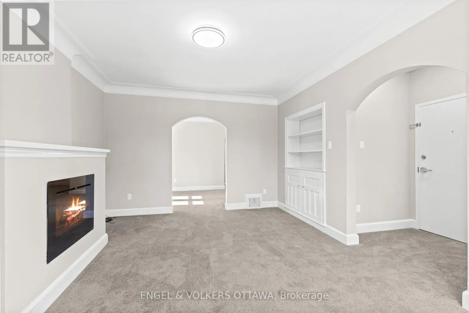460 HOLLAND AVENUE