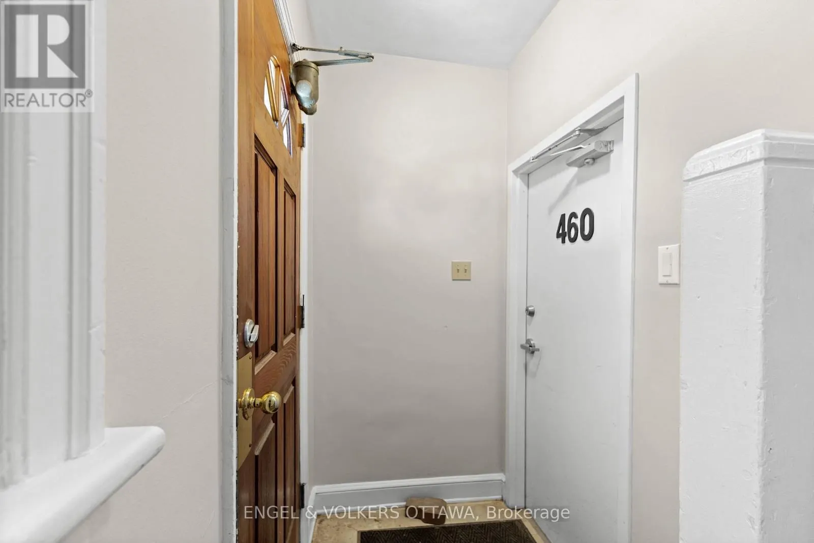 460 HOLLAND AVENUE