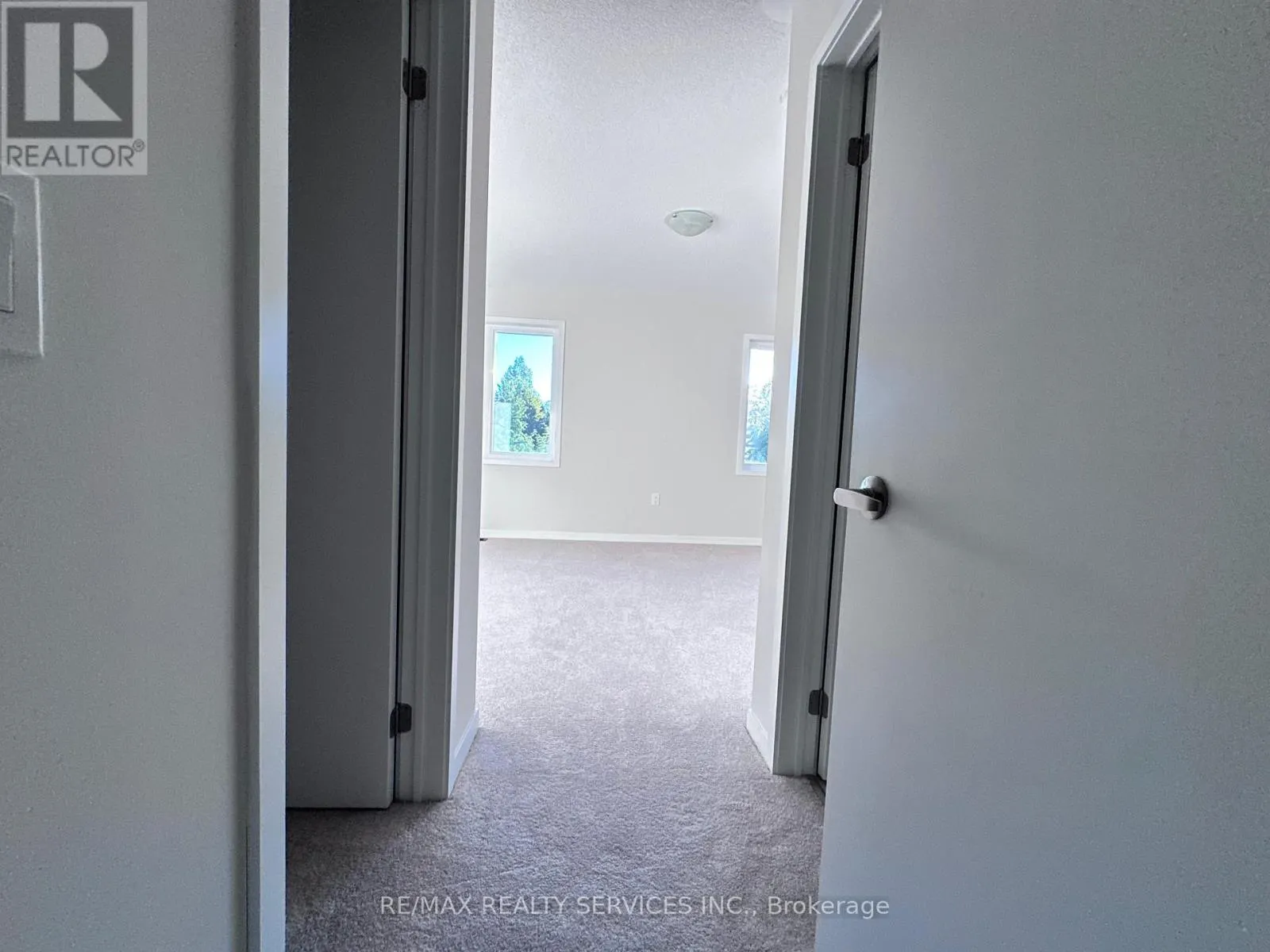 23 RADIUM LANE