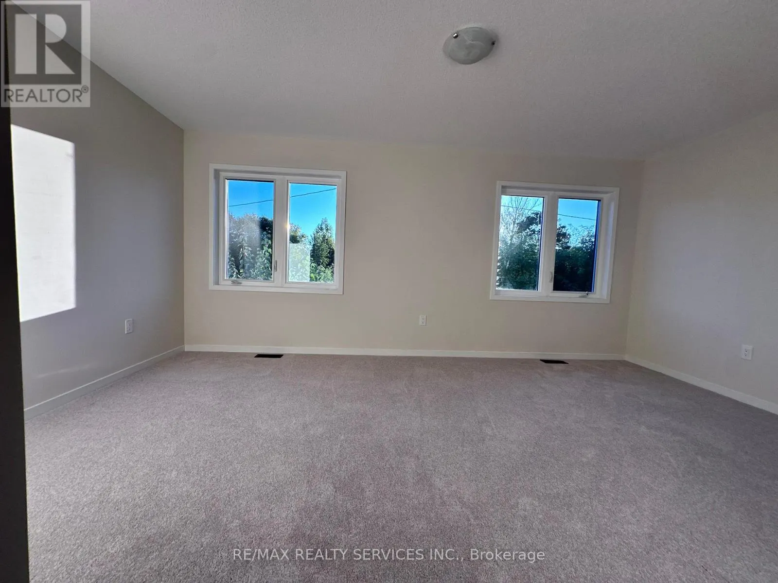 23 RADIUM LANE