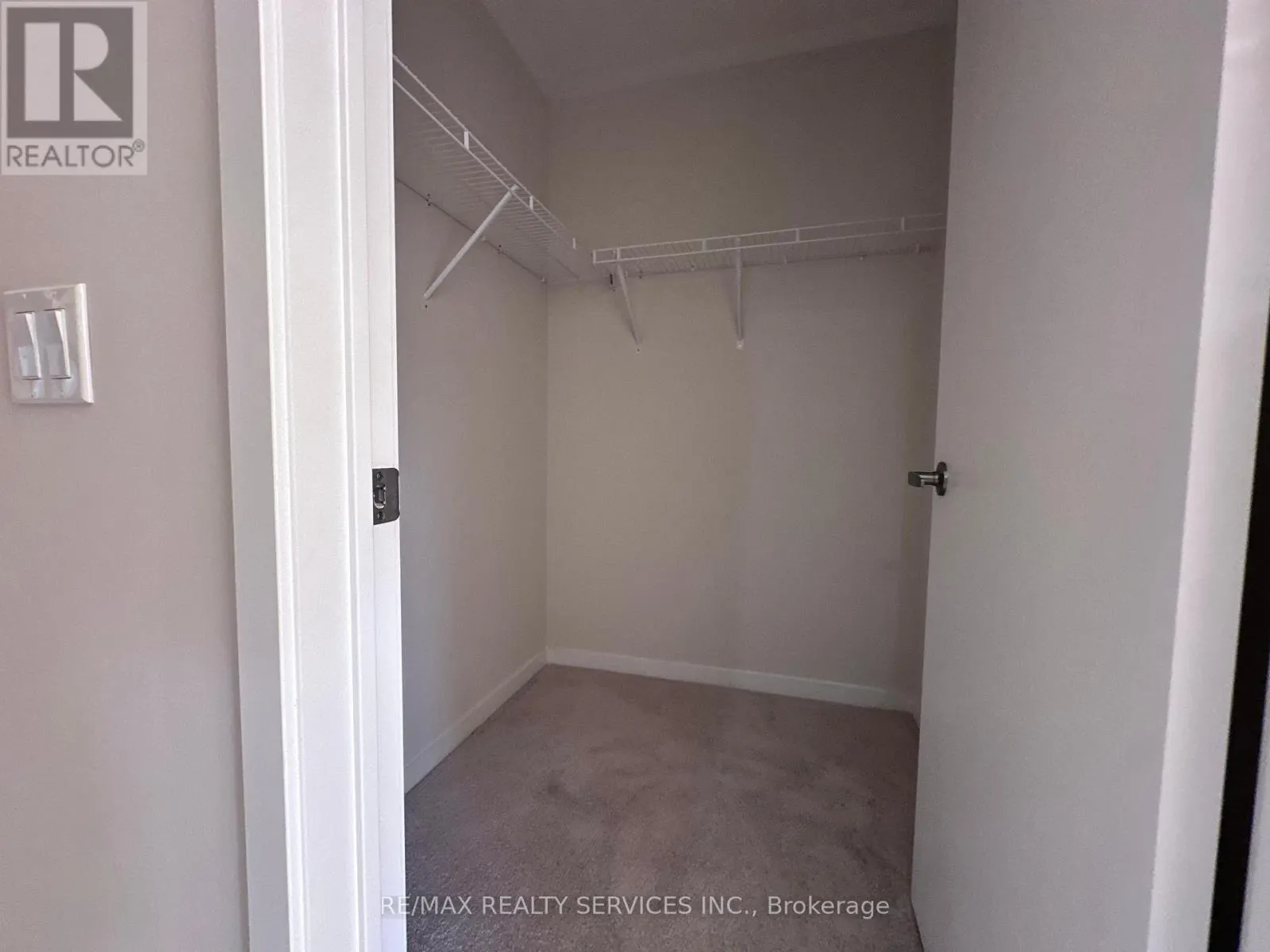 23 RADIUM LANE
