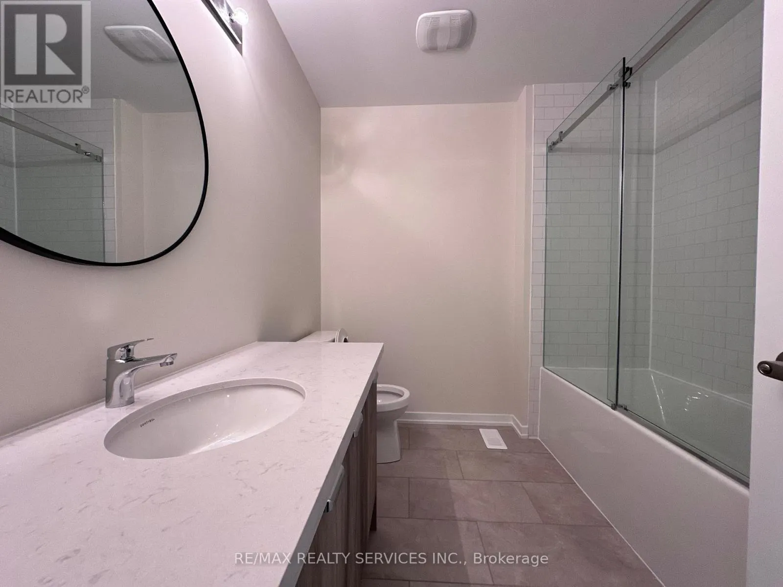 23 RADIUM LANE