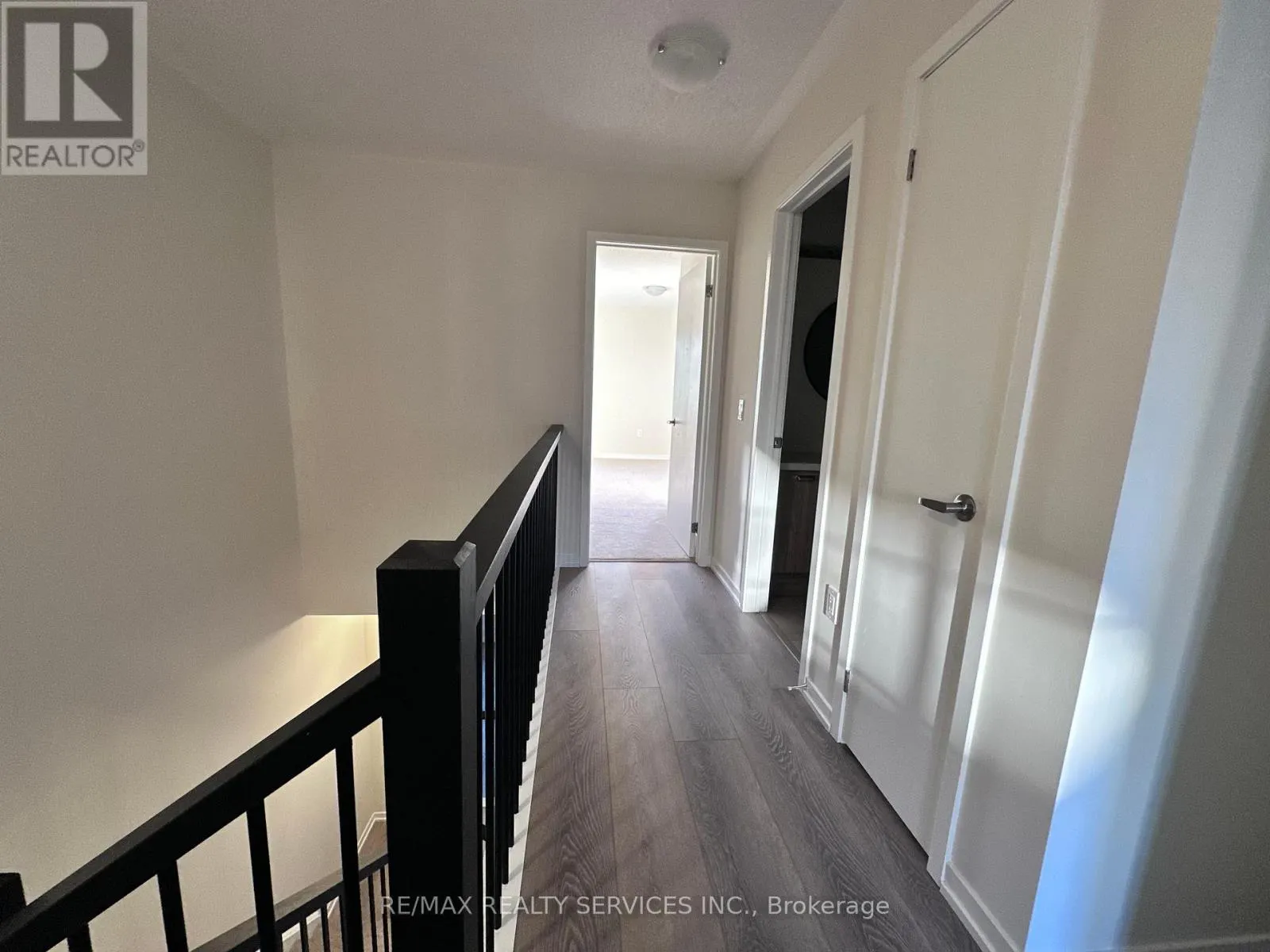 23 RADIUM LANE