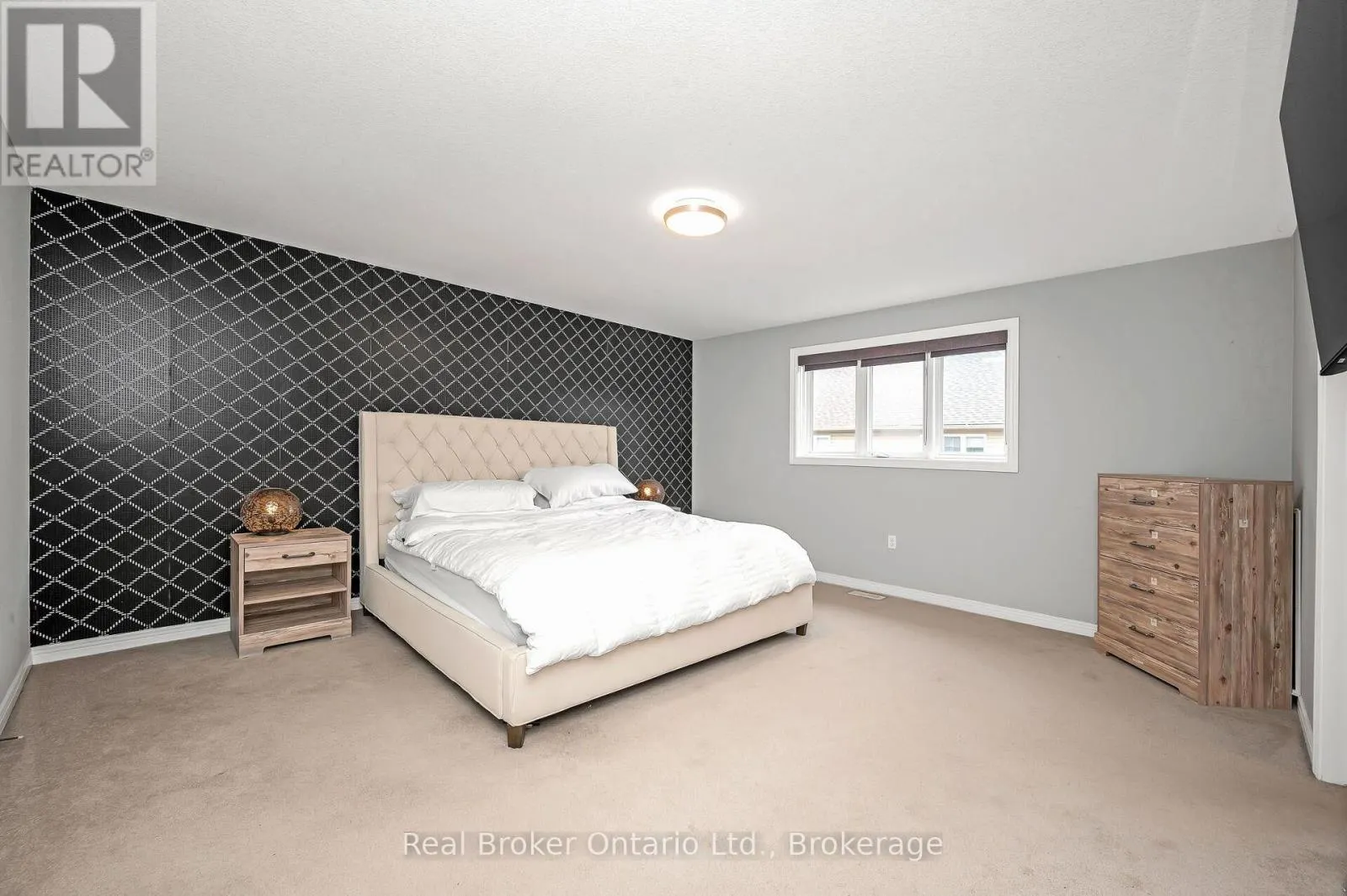 23 BELLFLOWER BOULEVARD