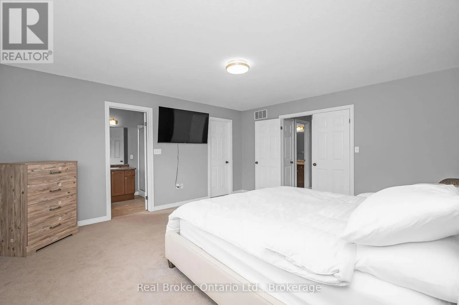 23 BELLFLOWER BOULEVARD