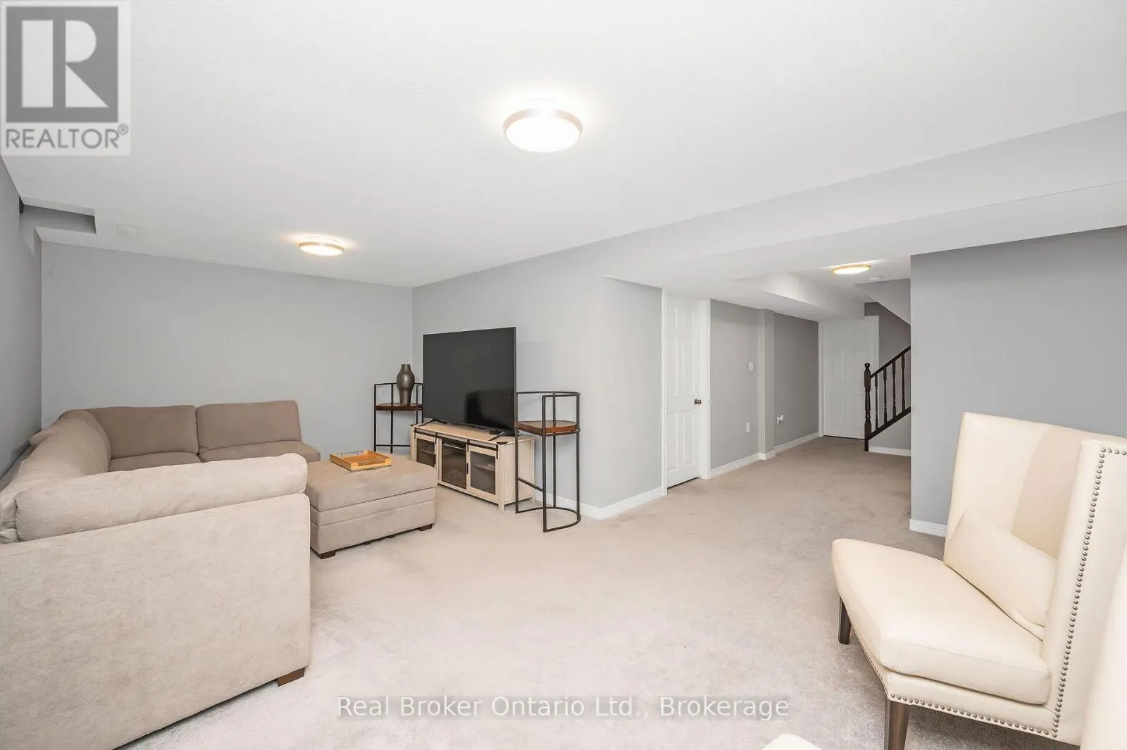 23 BELLFLOWER BOULEVARD