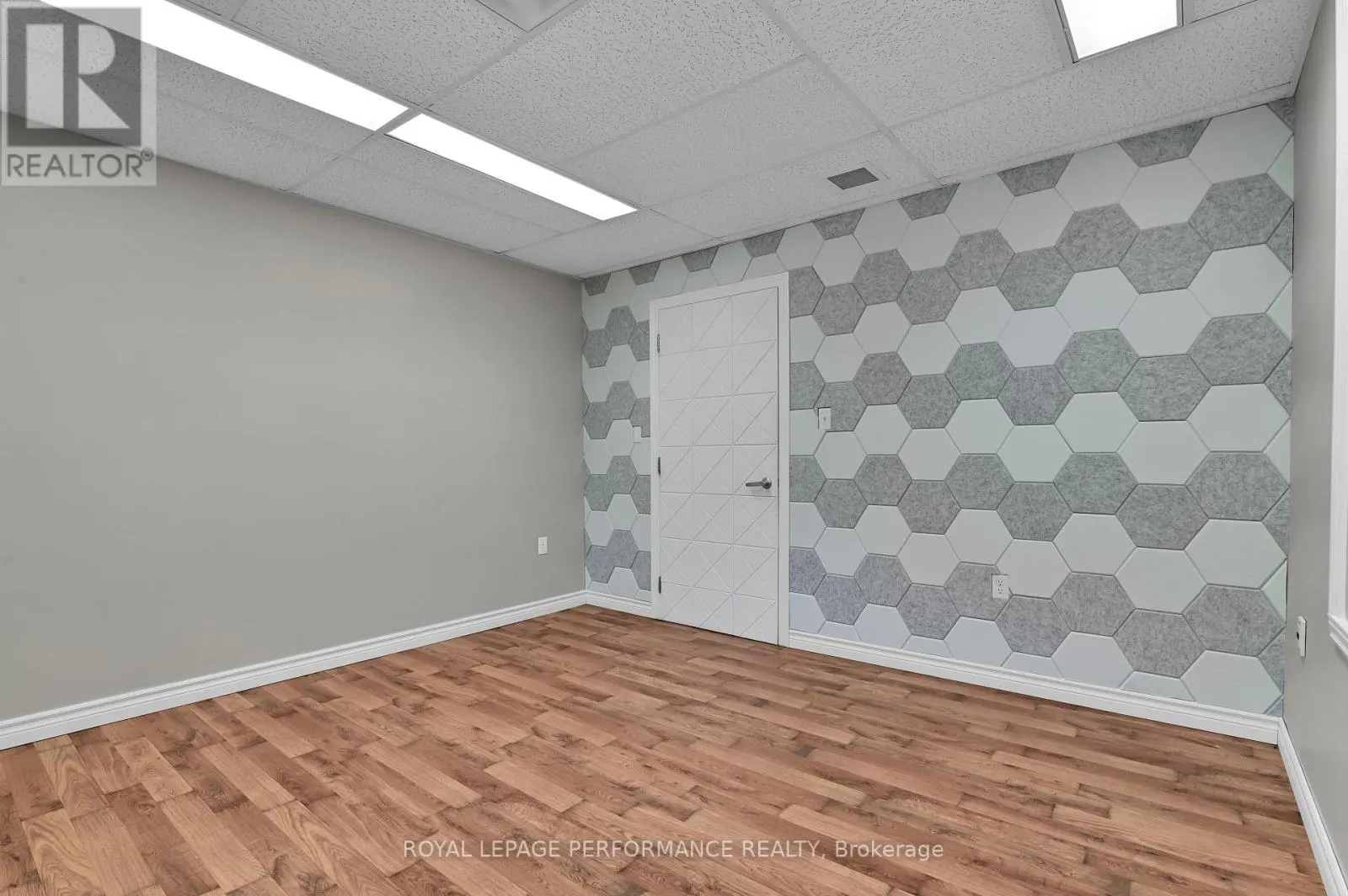 117 FIRST STREET E