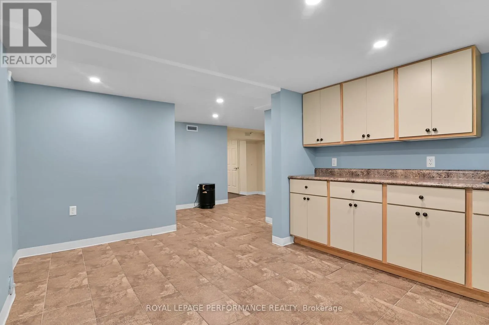 117 FIRST STREET E
