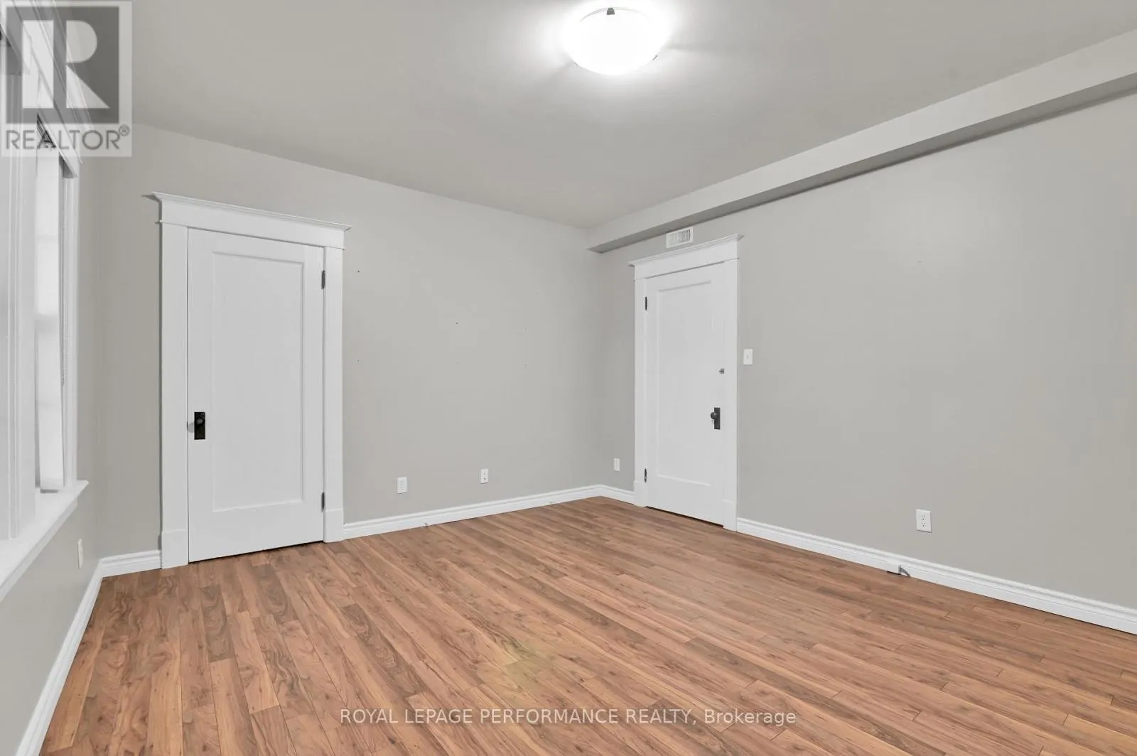 117 FIRST STREET E