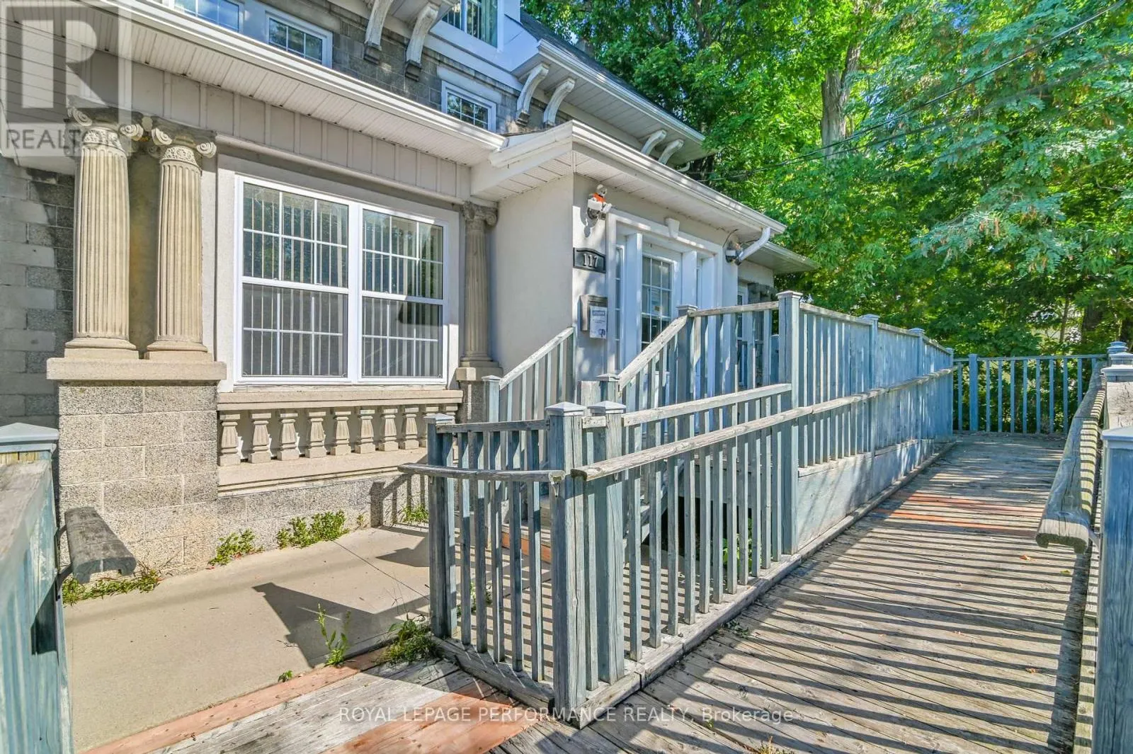 117 FIRST STREET E