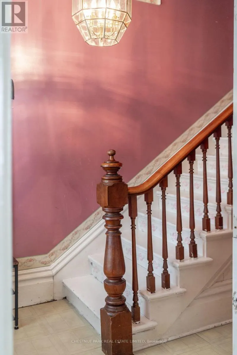 12 MAPLE AVENUE