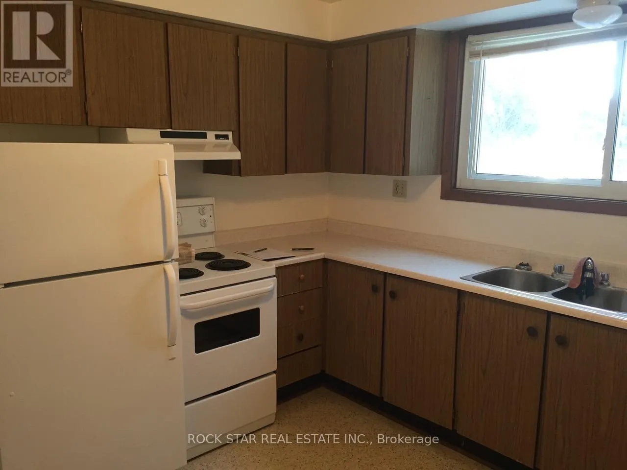 23 SAINT ANDREWS AVENUE
