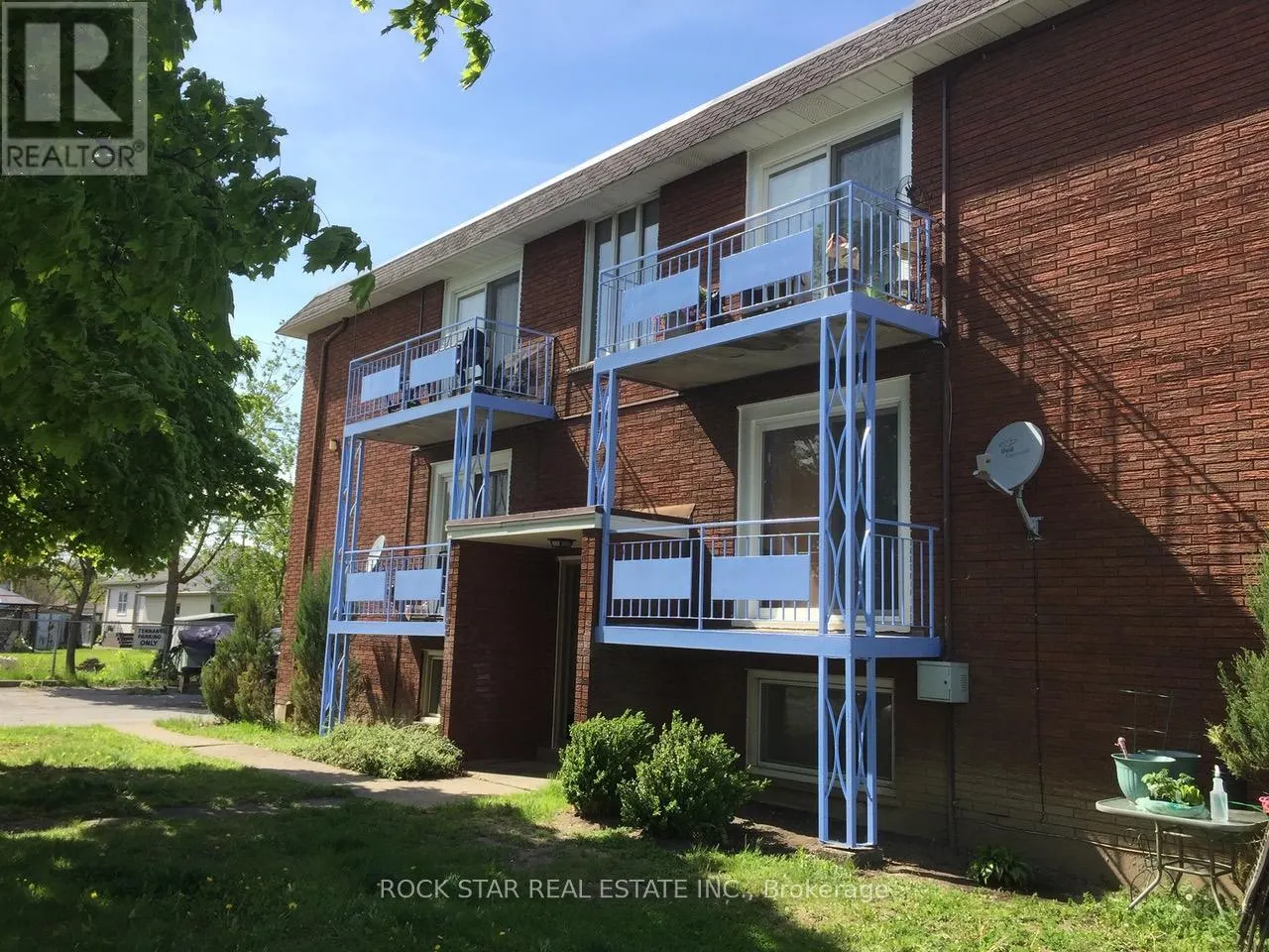 23 SAINT ANDREWS AVENUE