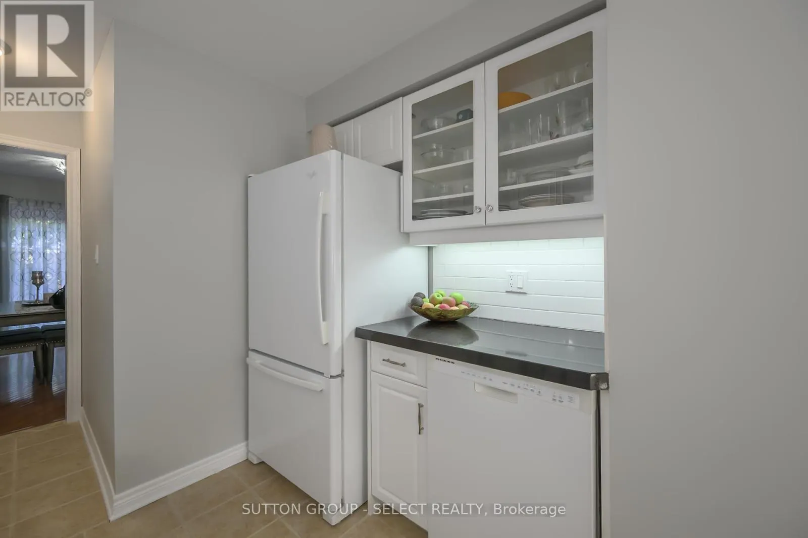 14 - 1478 ADELAIDE STREET N, #14