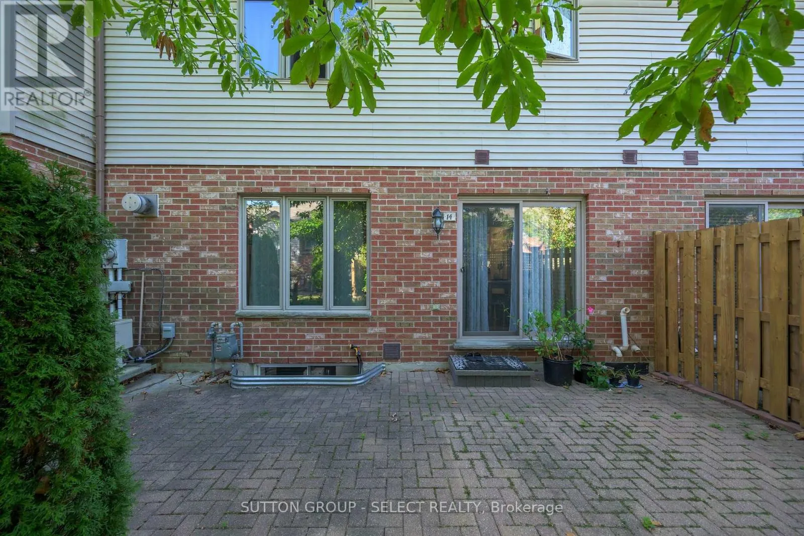 14 - 1478 ADELAIDE STREET N, #14