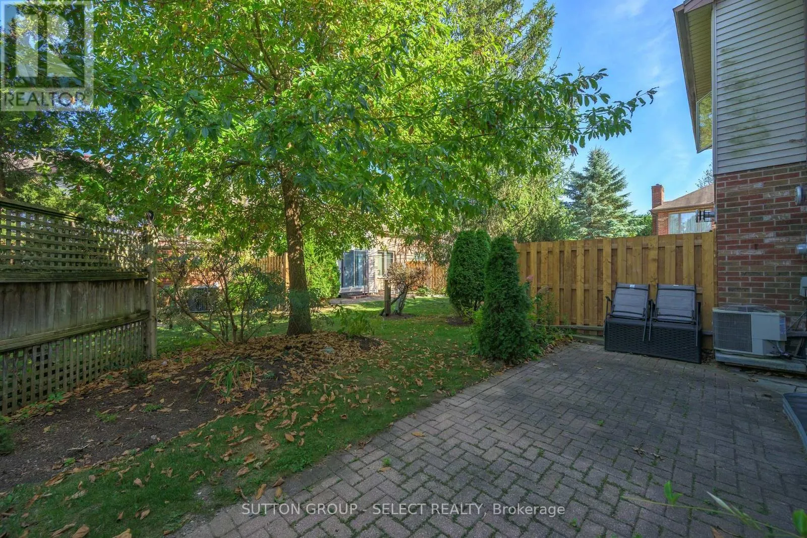14 - 1478 ADELAIDE STREET N, #14