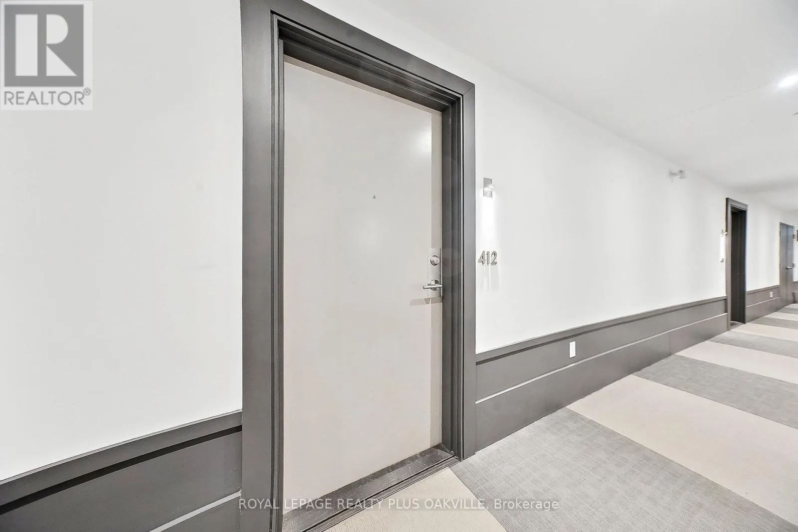 412 - 10 CONCORD PLACE